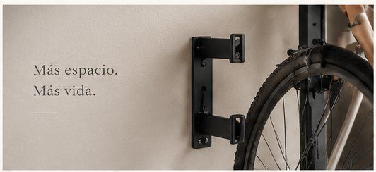 Soporte LEKNI instalado en la pared